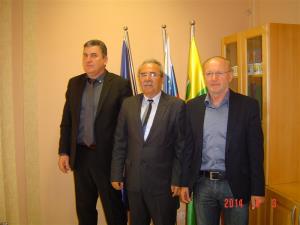 Podpis pogodb »Ureditev infrastrukture v naselju Janežovski Vrh« in »Energetska obnova OŠ« 4